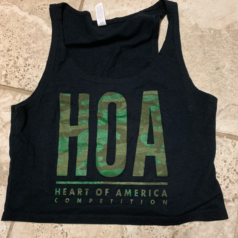 Women’s crop tank size small